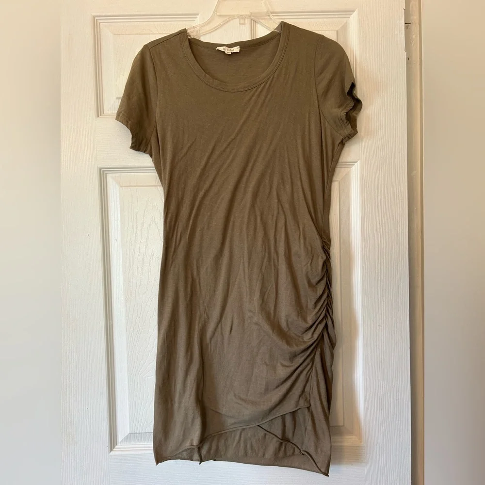 La Miel Summer Ruched Dress olive green size M NWOT - Picture 3 of 11